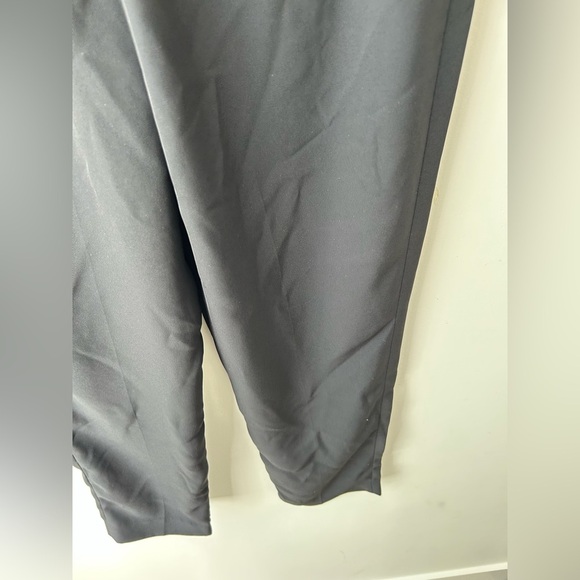 Uniqlo ezy relax fit ankle black
Pant - Picture 8 of 10